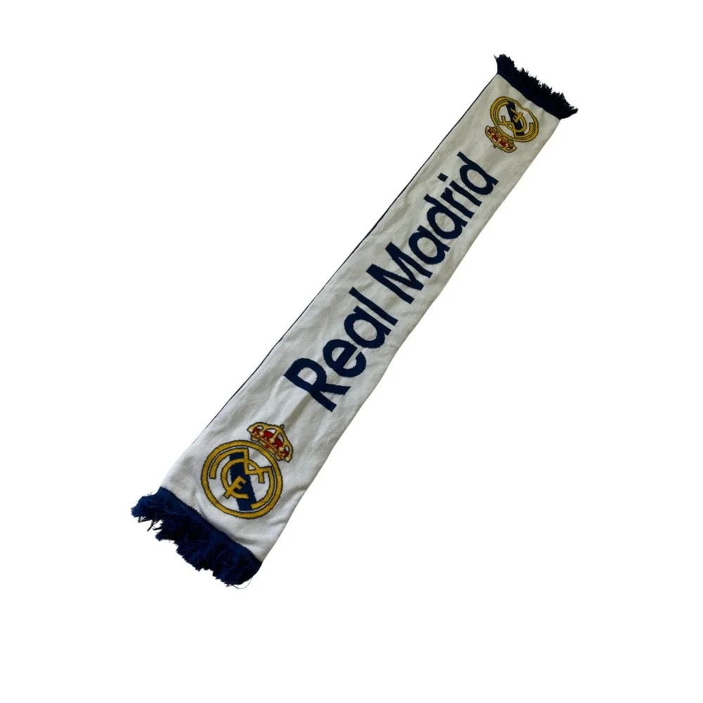 Real Madrid CF Official Scarf Draps Center White Blue Knit Por Siempre Madrid